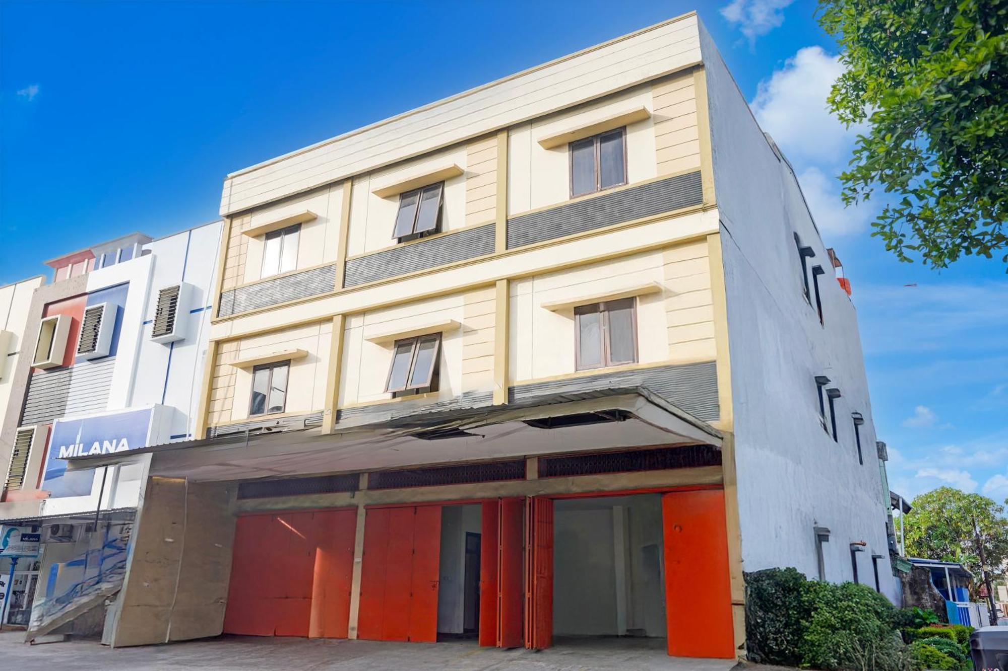 Hotel O Rappocini Near Rsia Paramount Makassar Buitenkant foto