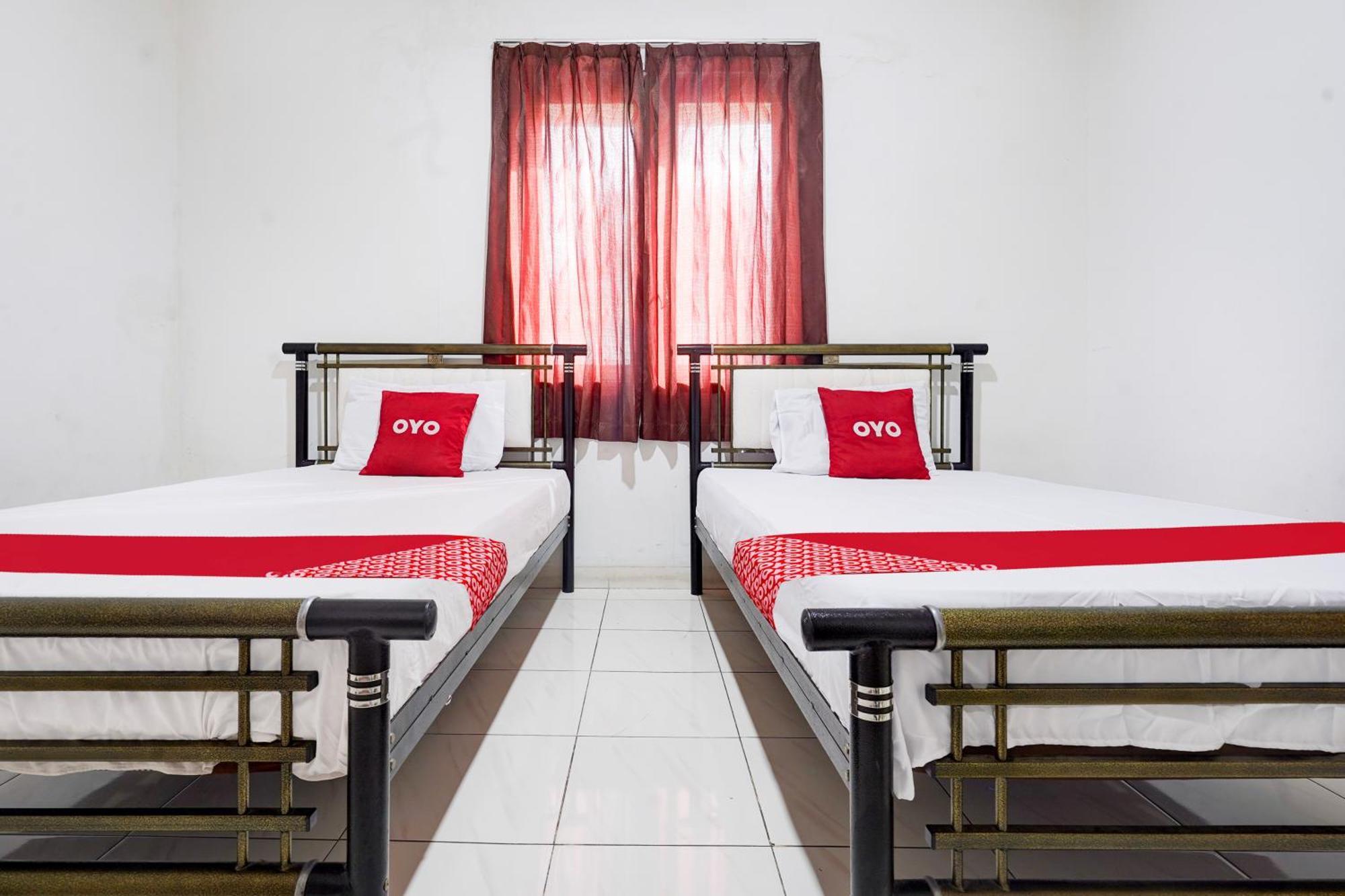 Hotel O Rappocini Near Rsia Paramount Makassar Buitenkant foto