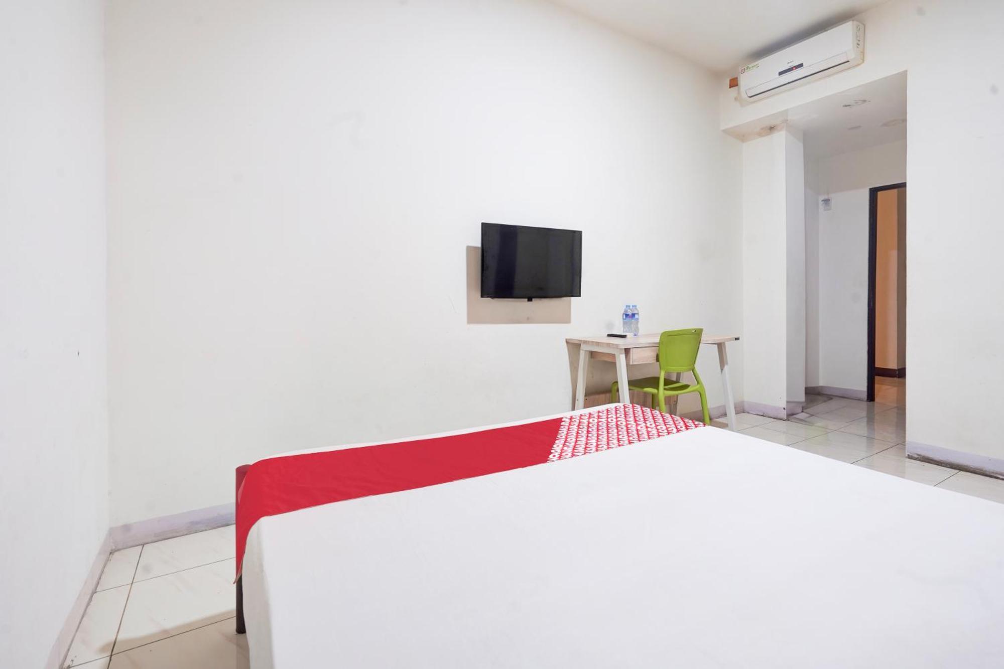 Hotel O Rappocini Near Rsia Paramount Makassar Buitenkant foto