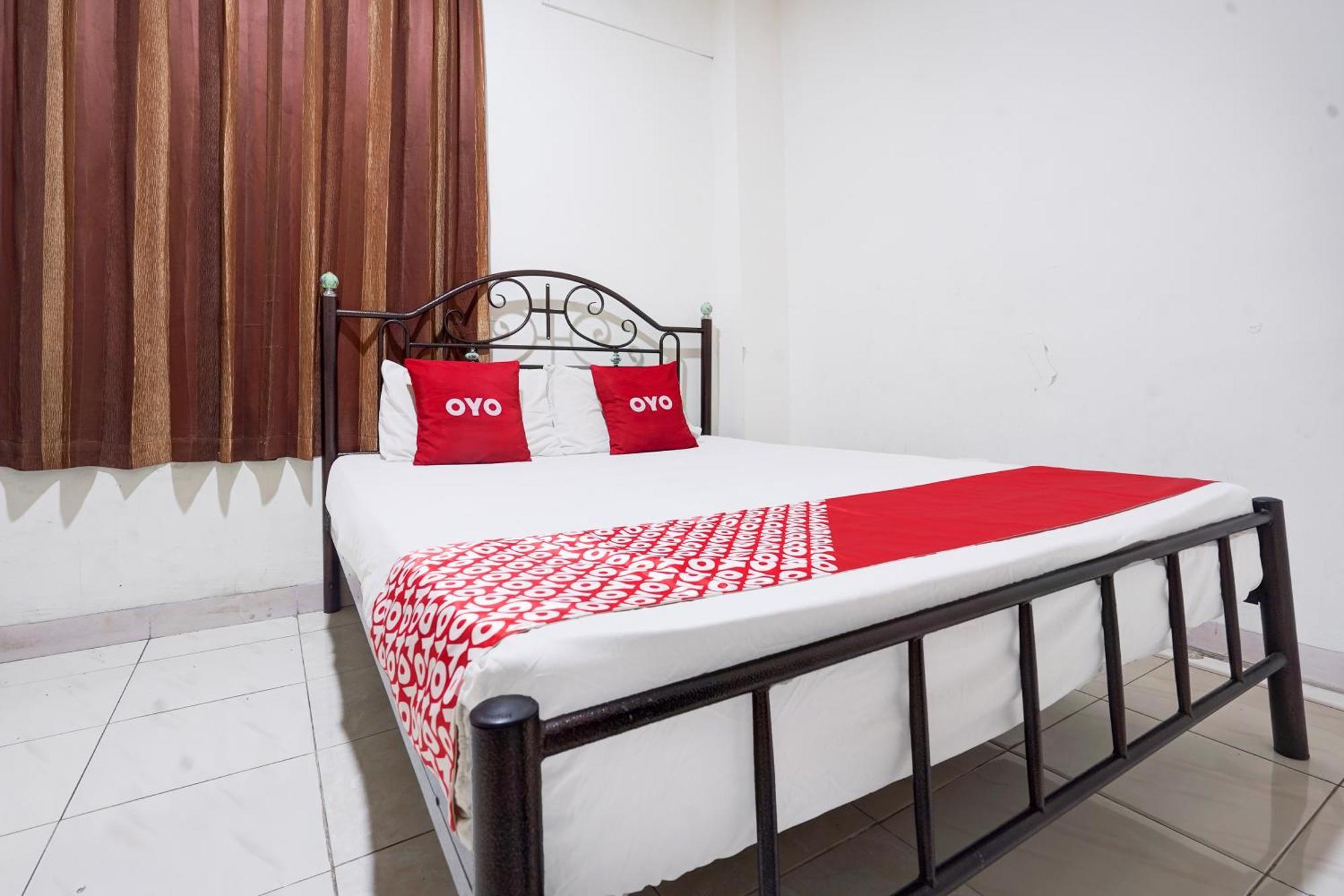 Hotel O Rappocini Near Rsia Paramount Makassar Buitenkant foto