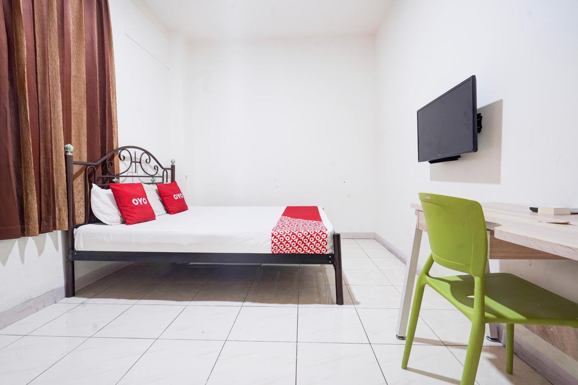 Hotel O Rappocini Near Rsia Paramount Makassar Buitenkant foto