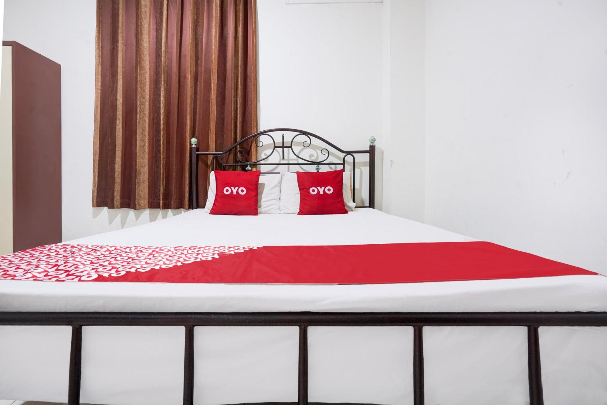 Hotel O Rappocini Near Rsia Paramount Makassar Buitenkant foto